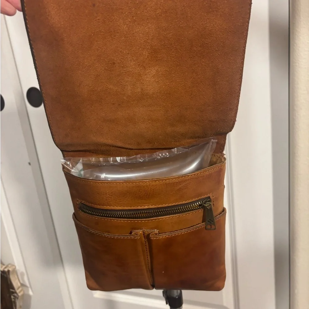 Patricia Nash Tan Leather Crossbody Bag with Floral Design - Picture 2 of 16